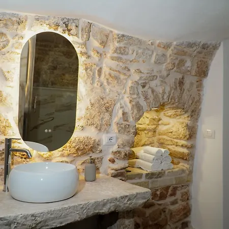 Bed & Breakfast Dimora Di Sasso - Relax Ed Eleganza Nel Cuore Della Puglia Santeramo in Colle