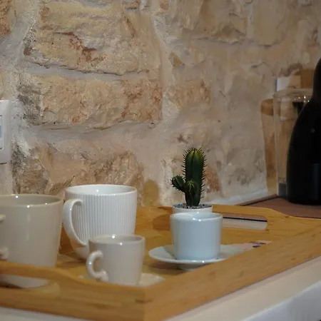 Dimora Di Sasso - Relax Ed Eleganza Nel Cuore Della Puglia