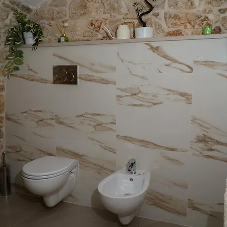 Dimora Di Sasso - Relax Ed Eleganza Nel Cuore Della Puglia Bed & Breakfast