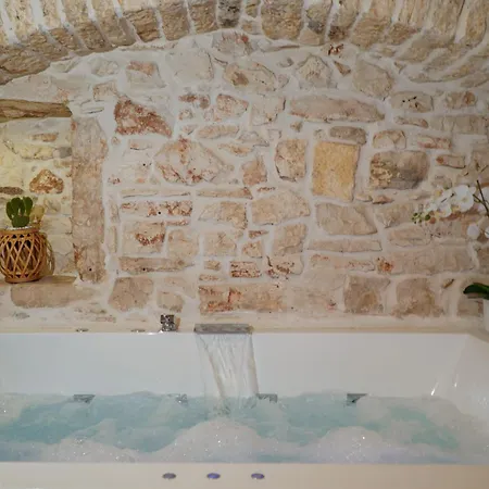 Dimora Di Sasso - Relax Ed Eleganza Nel Cuore Della Puglia *