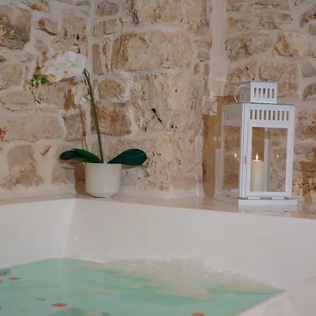 Dimora Di Sasso - Relax Ed Eleganza Nel Cuore Della Puglia Bed & Breakfast
